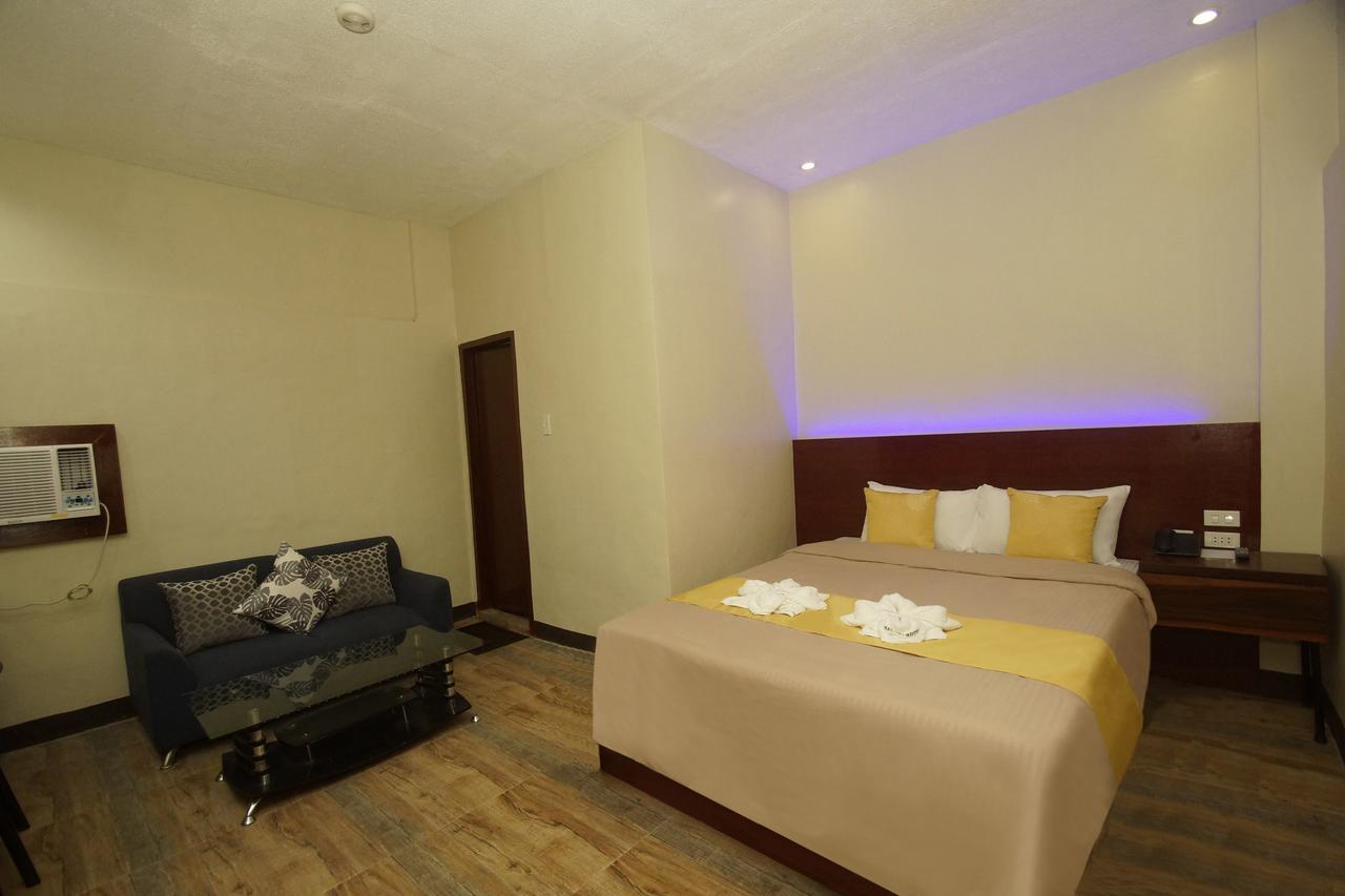 Hacasi Hotel Anibong Kültér fotó