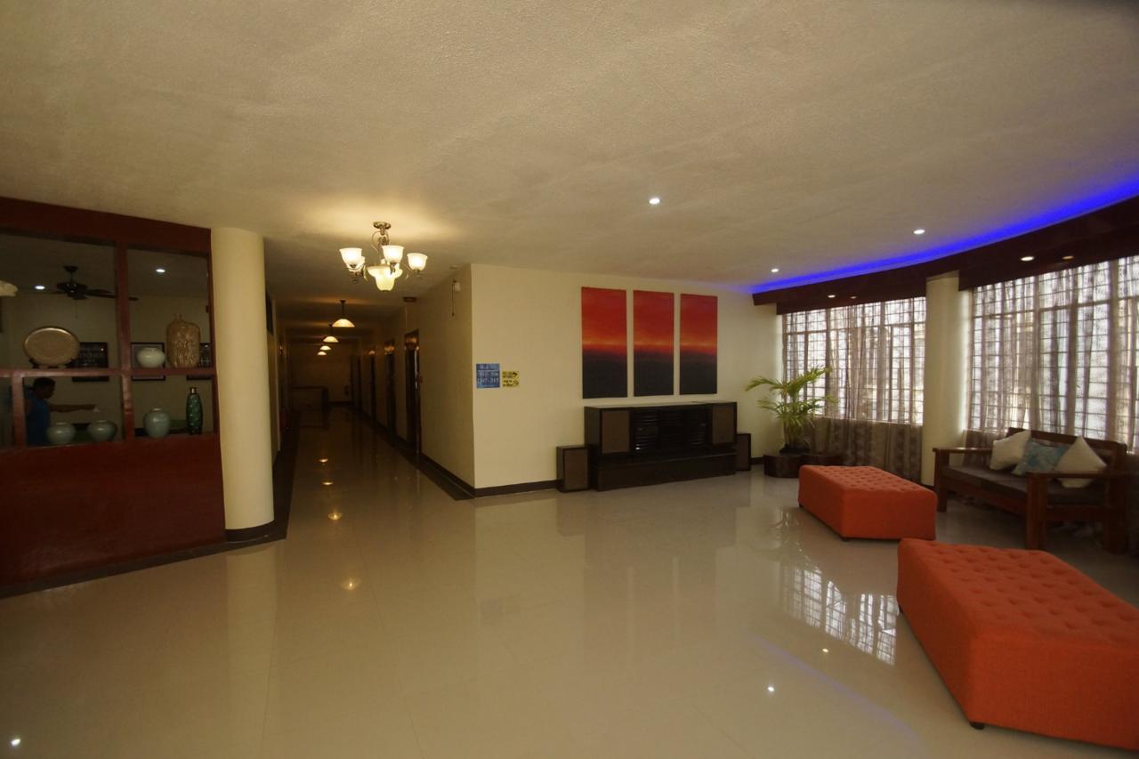 Hacasi Hotel Anibong Kültér fotó
